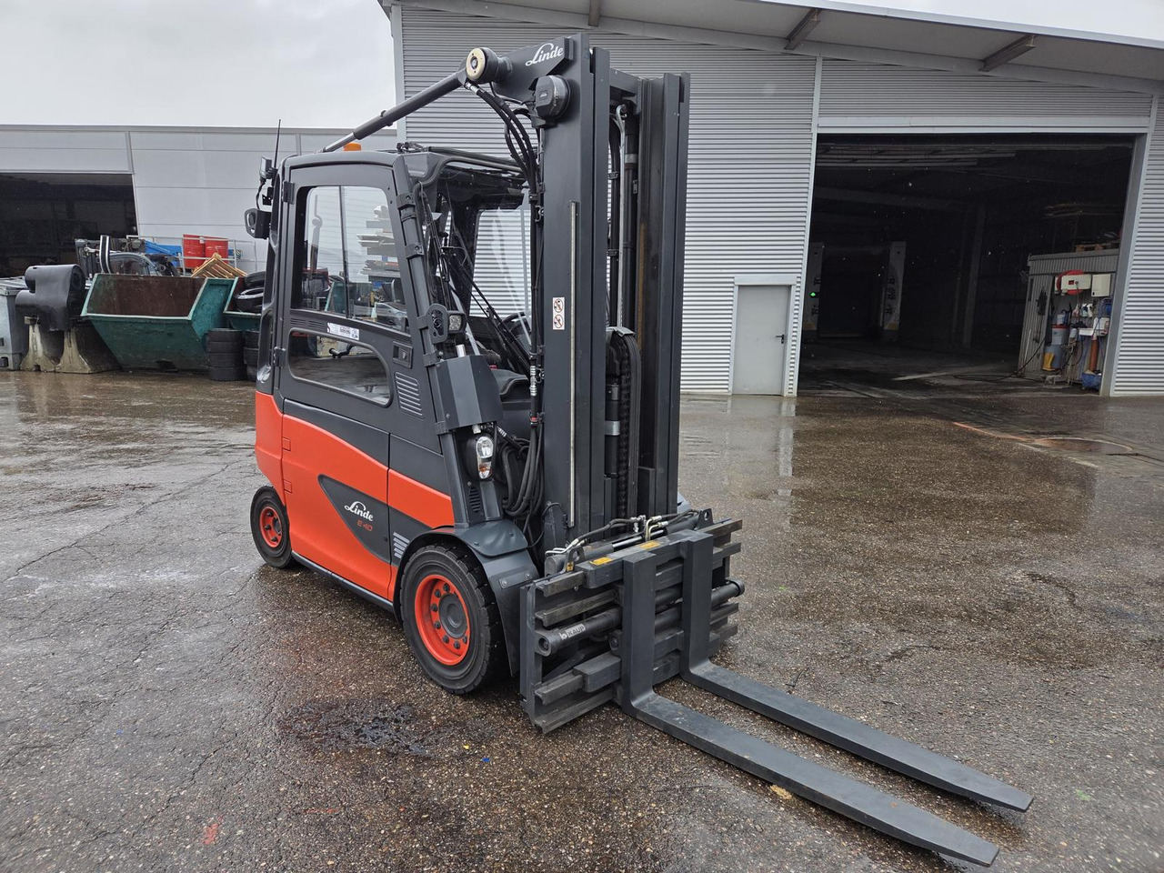 LINDE E40-600 Triplex Elektro Klammergabel - Electric forklift: picture 2 LINDE E40-600 Triplex Elektro Klammergabel - Electric forklift: picture 2