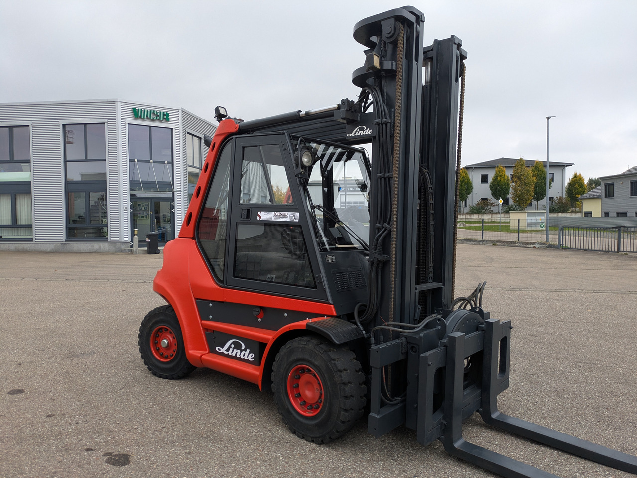 LINDE H70D Diesel Stapler Triplexmast BJ: 99 erst 3368h - Diesel forklift: picture 4 LINDE H70D Diesel Stapler Triplexmast BJ: 99 erst 3368h - Diesel forklift: picture 4