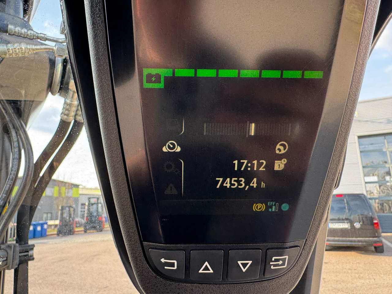 Lease a Linde E20L-02 Triplex Elektro Zinkenverstellgerät Linde E20L-02 Triplex Elektro Zinkenverstellgerät: picture 6 Lease a Linde E20L-02 Triplex Elektro Zinkenverstellgerät Linde E20L-02 Triplex Elektro Zinkenverstellgerät: picture 6