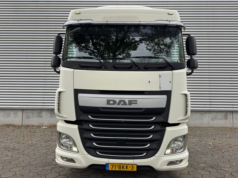DAF XF 460 / Manual / Retarder / Mega / Roof Klima / TUV:1-2026 / NL Truck - Tractor unit: picture 4 DAF XF 460 / Manual / Retarder / Mega / Roof Klima / TUV:1-2026 / NL Truck - Tractor unit: picture 4