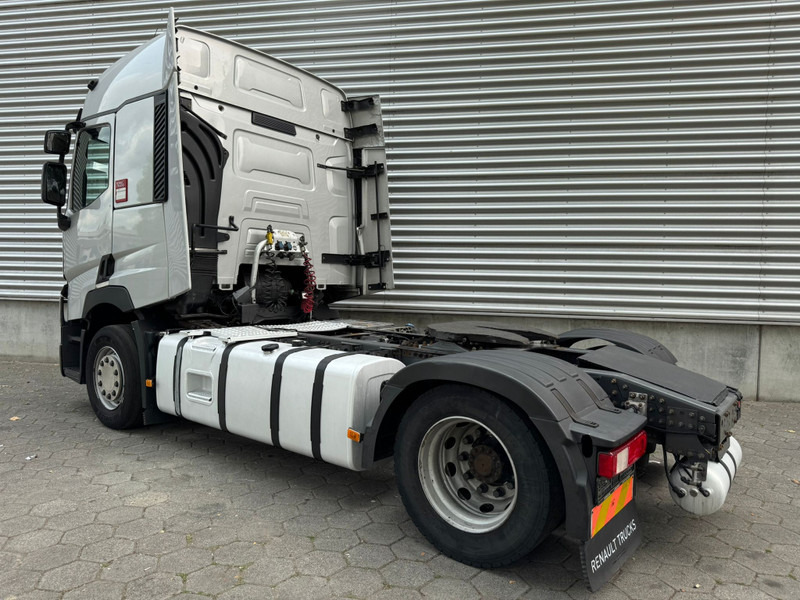 Renault T 460 / Refrigarator / Euro 6 / 2 Beds - Tractor unit: picture 3 Renault T 460 / Refrigarator / Euro 6 / 2 Beds - Tractor unit: picture 3