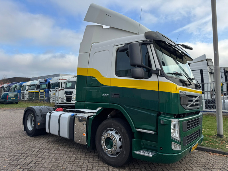 Volvo FM 330 / I-Shift / Euro 5 / TUV: 6-2025 / NL Truck - Tractor unit: picture 2 Volvo FM 330 / I-Shift / Euro 5 / TUV: 6-2025 / NL Truck - Tractor unit: picture 2
