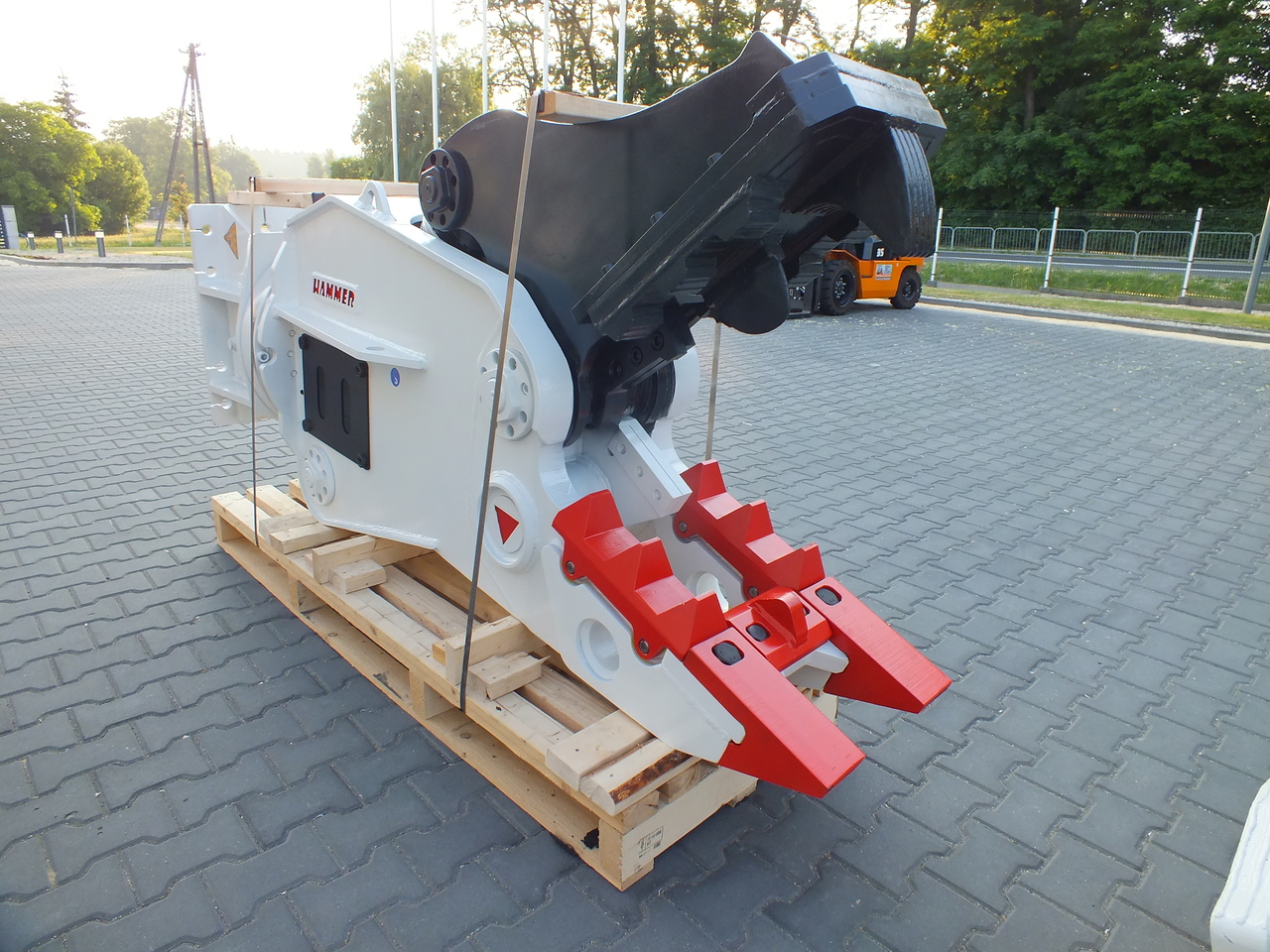 DEMOQ DRK 21 Hydraulic Rotating Pulveriser Crusher 2000 KG - Demolition shears for Excavator: picture 1 DEMOQ DRK 21 Hydraulic Rotating Pulveriser Crusher 2000 KG - Demolition shears for Excavator: picture 1