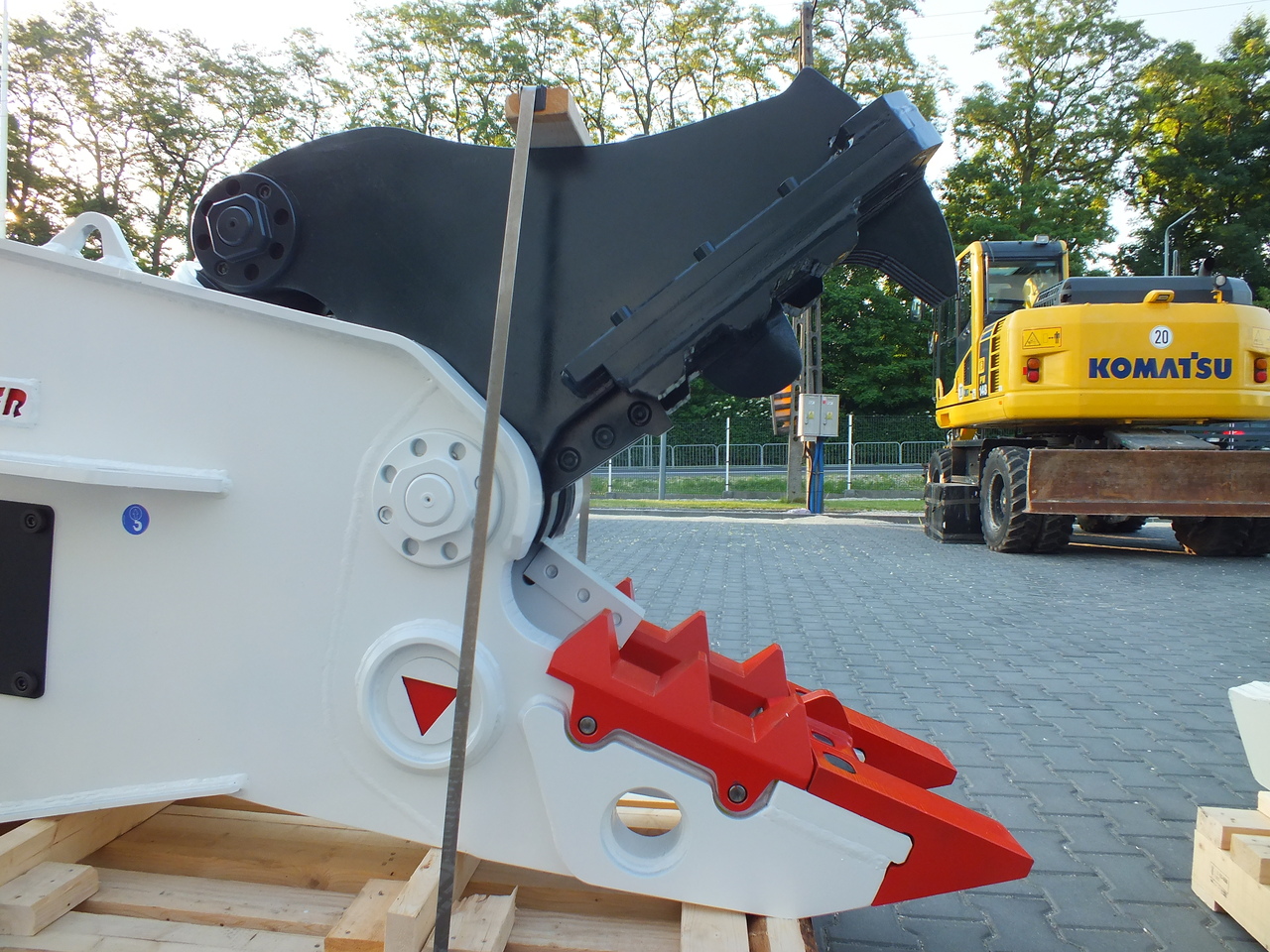 DEMOQ DRK 21 Hydraulic Rotating Pulveriser Crusher 2000 KG - Demolition shears for Excavator: picture 3 DEMOQ DRK 21 Hydraulic Rotating Pulveriser Crusher 2000 KG - Demolition shears for Excavator: picture 3