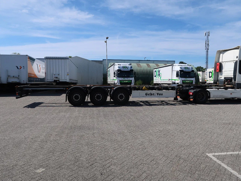Renders FCC, BPW 2x20/40/45 FT, TUV, NL Trailer, TOP! - Container transporter/ Swap body semi-trailer: picture 4 Renders FCC, BPW 2x20/40/45 FT, TUV, NL Trailer, TOP! - Container transporter/ Swap body semi-trailer: picture 4