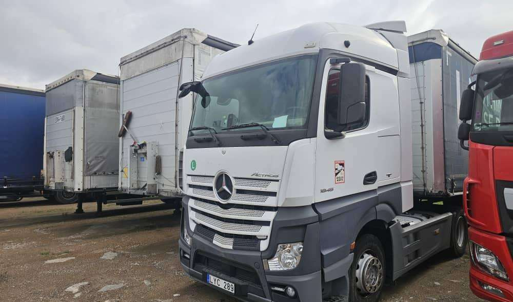 Mercedes-Benz 1845 - Tractor unit: picture 1 Mercedes-Benz 1845 - Tractor unit: picture 1