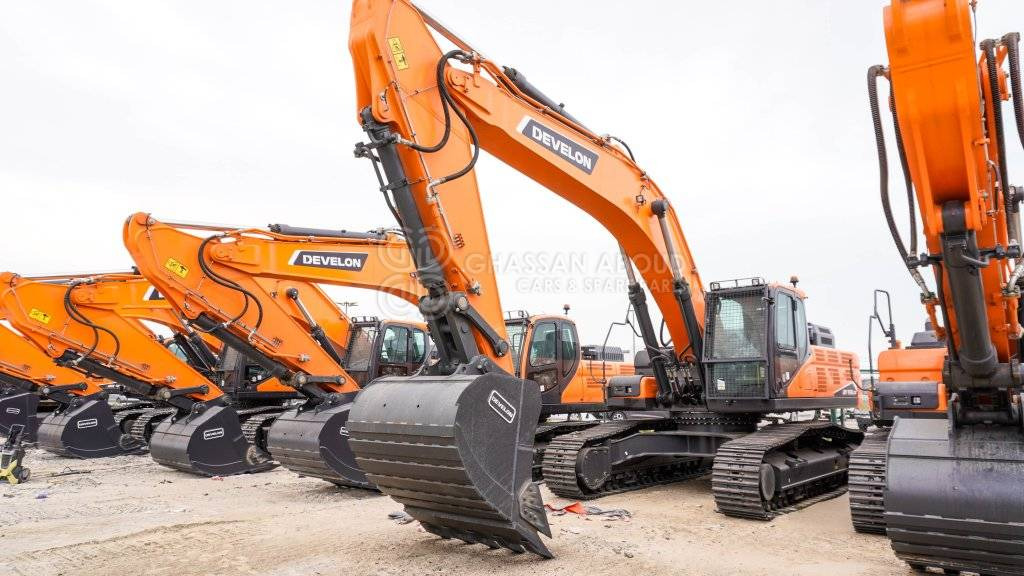 Crawler excavator Develon DX450LCA-7M Crawler Excavator MY2025: picture 6
