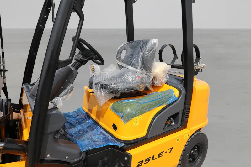 Hyundai Forklift 30LE-7 3 TONS LPG 3 STAGE - LPG forklift: picture 3 Hyundai Forklift 30LE-7 3 TONS LPG 3 STAGE - LPG forklift: picture 3