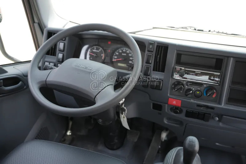 Isuzu NPR 85K 4x2 Long Chassis - Cab chassis truck: picture 5 Isuzu NPR 85K 4x2 Long Chassis - Cab chassis truck: picture 5