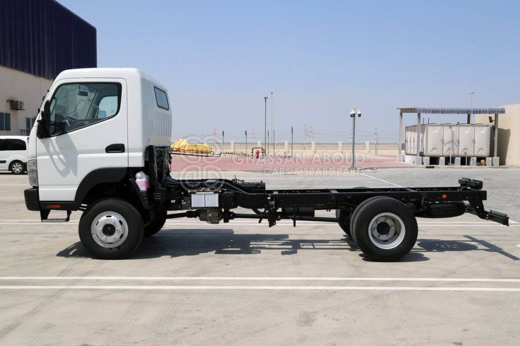 MITSUBISHI CANTER CHASSIS 3TON SC 100L TANK (4X4) DIESEL, MY24 - Cab chassis truck: picture 3 MITSUBISHI CANTER CHASSIS 3TON SC 100L TANK (4X4) DIESEL, MY24 - Cab chassis truck: picture 3
