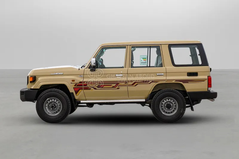 Toyota Land Cruiser HardTop LC76 4X4 - Car: picture 3 Toyota Land Cruiser HardTop LC76 4X4 - Car: picture 3