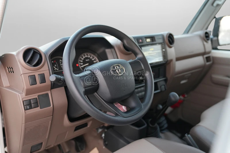 Pickup truck Toyota Land Cruiser Pick Up LC79 4X4 DC: picture 6