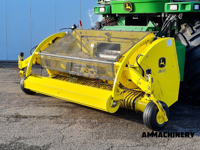 John Deere 630C Pick-up - Forage harvester attachment for Agricultural machinery: picture 1 John Deere 630C Pick-up - Forage harvester attachment for Agricultural machinery: picture 1