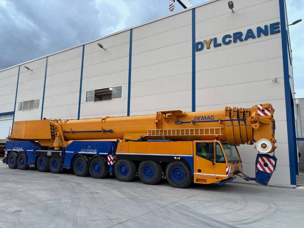 Demag AC 700 - All terrain crane: picture 1 Demag AC 700 - All terrain crane: picture 1