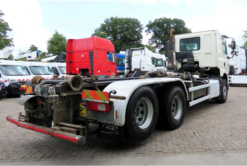 DAF CF 460 HYVA, Frigo, sleeper. EXCELLENT CONDITION/ STAAT!! - Hook lift truck: picture 5 DAF CF 460 HYVA, Frigo, sleeper. EXCELLENT CONDITION/ STAAT!! - Hook lift truck: picture 5