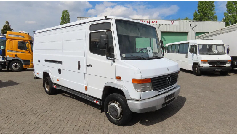 Mercedes-Benz Vario 612 D - Panel van: picture 5 Mercedes-Benz Vario 612 D - Panel van: picture 5