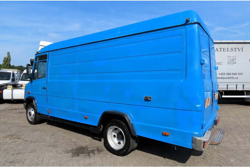 Panel van Mercedes-Benz Vario 812D: picture 7