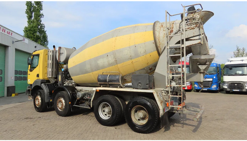 Renault Kerax 420 117000 km original !!! APK tot 27/06/2025 FRANCE truck - Concrete mixer truck: picture 5 Renault Kerax 420 117000 km original !!! APK tot 27/06/2025 FRANCE truck - Concrete mixer truck: picture 5