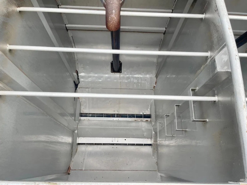 Tank semi-trailer TURBO'S HOET TSCI 7 COMP. SAF AXLES, AIR SUSPENSION: picture 12 Tank semi-trailer TURBO'S HOET TSCI 7 COMP. SAF AXLES, AIR SUSPENSION: picture 12