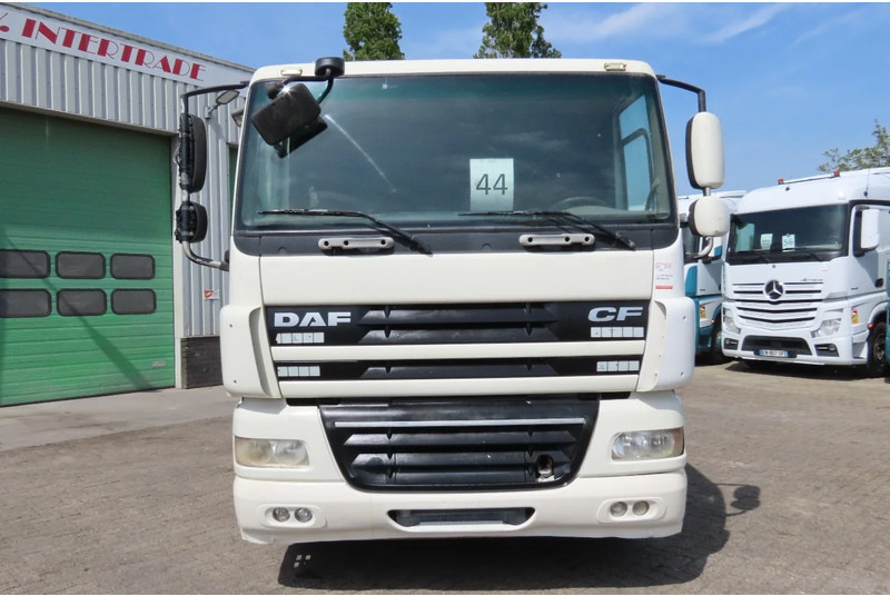 DAF CF 85.410 Manual, Retarder, PTO/Hydraulic, Very clean truck! - Tractor unit: picture 3 DAF CF 85.410 Manual, Retarder, PTO/Hydraulic, Very clean truck! - Tractor unit: picture 3
