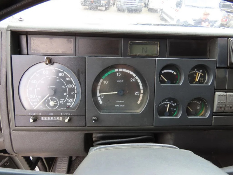 Tractor unit Iveco Eurostar 440.48 Cursor 13, PTO / Hydraulic tipper: picture 13