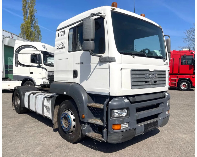 MAN TGA 18.390 Manual gear - Tractor unit: picture 1 MAN TGA 18.390 Manual gear - Tractor unit: picture 1