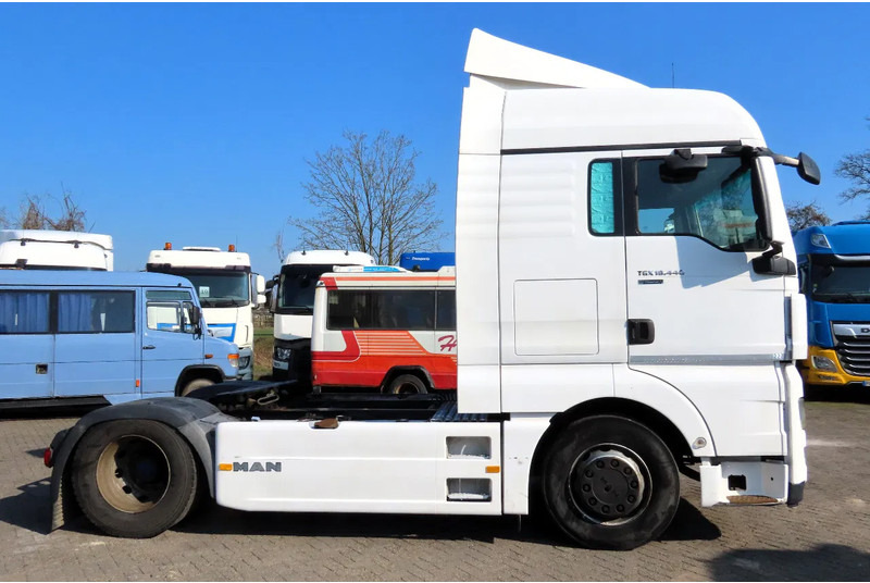 MAN TGX 14.440 EVV EURO5, RETARDER, FRIGO, 2 beds - Tractor unit: picture 4 MAN TGX 14.440 EVV EURO5, RETARDER, FRIGO, 2 beds - Tractor unit: picture 4