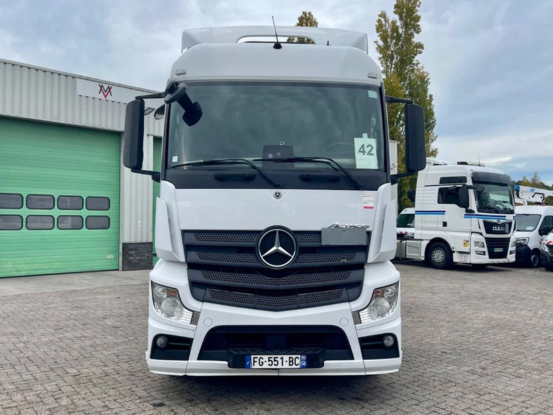 Mercedes-Benz Actros 1845 vin: WDF9634031C008330 , 2 tanks, France clean truck - Tractor unit: picture 4 Mercedes-Benz Actros 1845 vin: WDF9634031C008330 , 2 tanks, France clean truck - Tractor unit: picture 4