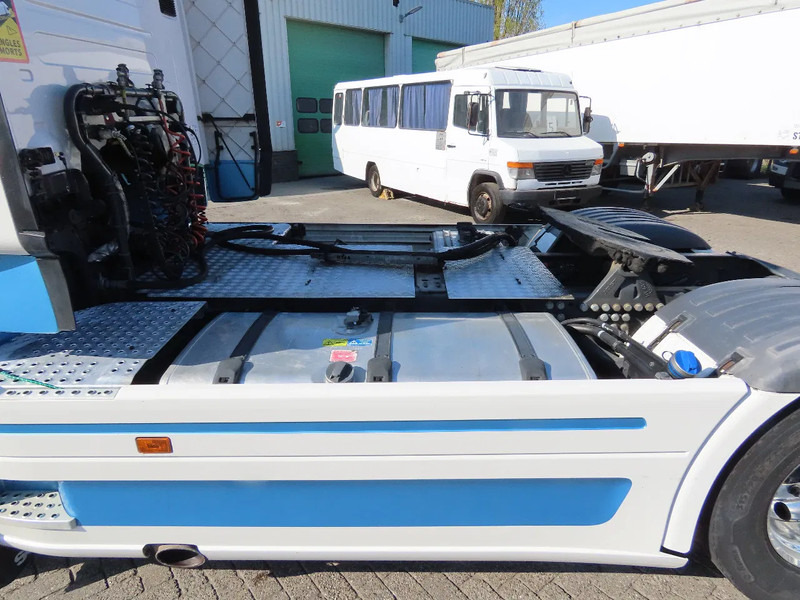 Tractor unit Scania R490 Retarder, P-cooling , all options! TOP FRANCE truck!: picture 20