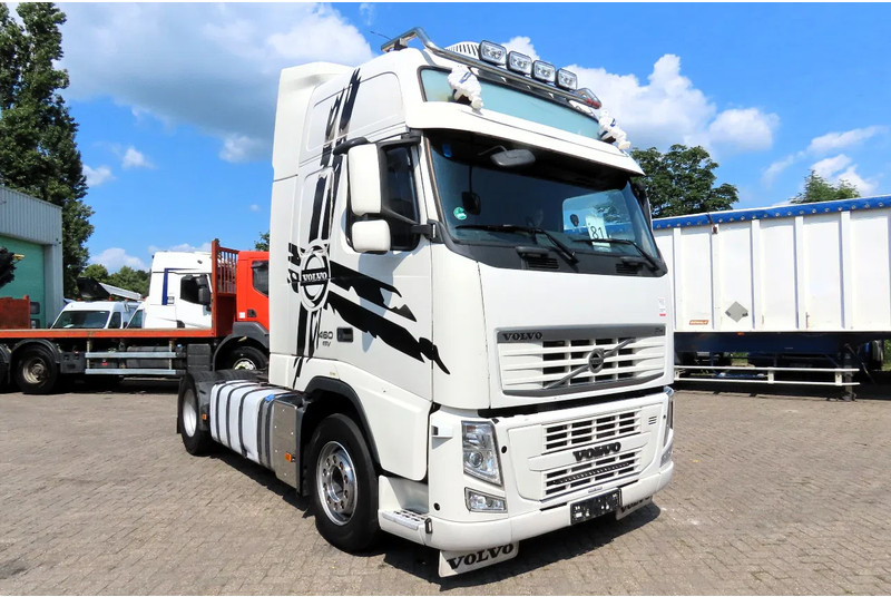 Volvo FH 460 vin: YV2AG20A6EB677978 2X FUEL TANK, PARKING CLIMA, FRIGO - Tractor unit: picture 3 Volvo FH 460 vin: YV2AG20A6EB677978 2X FUEL TANK, PARKING CLIMA, FRIGO - Tractor unit: picture 3
