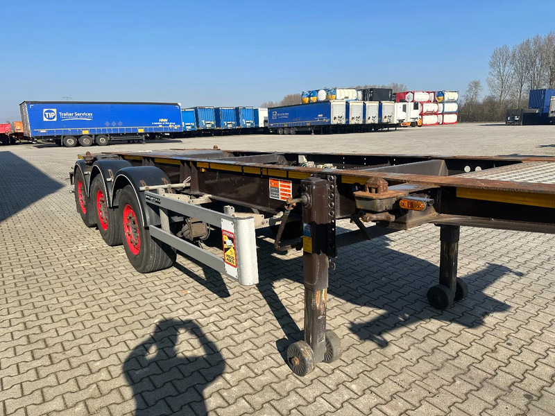 Container transporter/ Swap body semi-trailer Burg 20FT / 20FT SWAP ADR, 3.690kg, SAF INTRADISC, 2 liftassen, APK/ADR: 9/2025: picture 16
