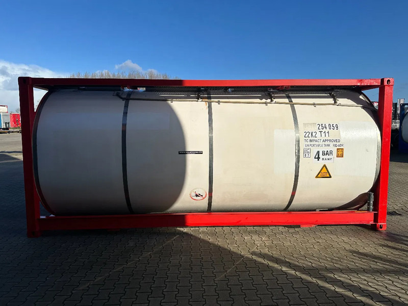 CIMC 20FT ISO, 25.080L / 1-COMP / 3 BAFFELS / T12 / 4 manholes / ADR valid until 12/2026 - Storage tank: picture 3 CIMC 20FT ISO, 25.080L / 1-COMP / 3 BAFFELS / T12 / 4 manholes / ADR valid until 12/2026 - Storage tank: picture 3