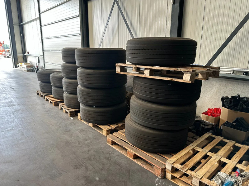 Diversen 16x 385/65-R22.5 on rims - Tire for Truck: picture 3 Diversen 16x 385/65-R22.5 on rims - Tire for Truck: picture 3