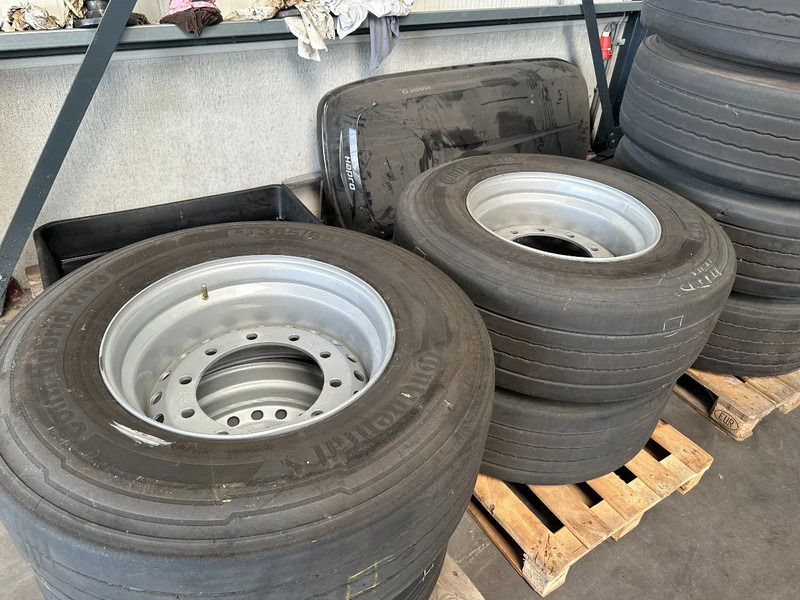 Diversen 16x 385/65-R22.5 on rims - Tire for Truck: picture 2 Diversen 16x 385/65-R22.5 on rims - Tire for Truck: picture 2