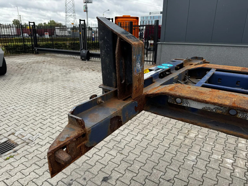 Container transporter/ Swap body semi-trailer Krone 45FT HC, Leergewicht: 4.220kg, SAF/ intradisc, NL-Chassis: picture 14