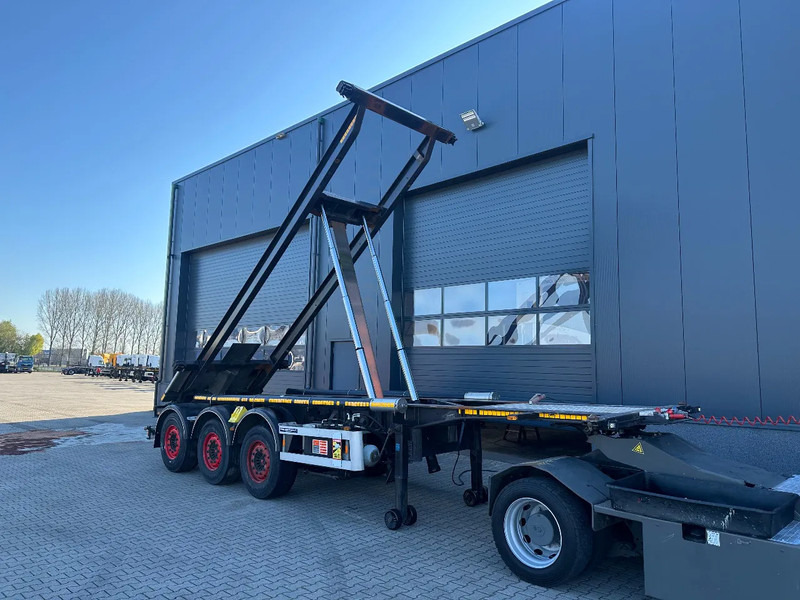 Van Hool 20FT, 66° Tipping-chassis, ADR (EX/II, EX/III, FL, OX, AT), SAF, 2 liftaxles, 380V - Container transporter/ Swap body semi-trailer: picture 4 Van Hool 20FT, 66° Tipping-chassis, ADR (EX/II, EX/III, FL, OX, AT), SAF, 2 liftaxles, 380V - Container transporter/ Swap body semi-trailer: picture 4