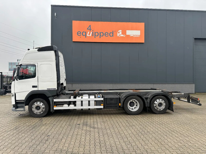 Volvo FM 380 Globetrotter 6x2, ADR (FL, AT, OX), LIFT/STEER, 636.183km - Cab chassis truck: picture 3 Volvo FM 380 Globetrotter 6x2, ADR (FL, AT, OX), LIFT/STEER, 636.183km - Cab chassis truck: picture 3