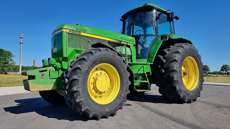 John Deere 4955 - Farm tractor: picture 2 John Deere 4955 - Farm tractor: picture 2