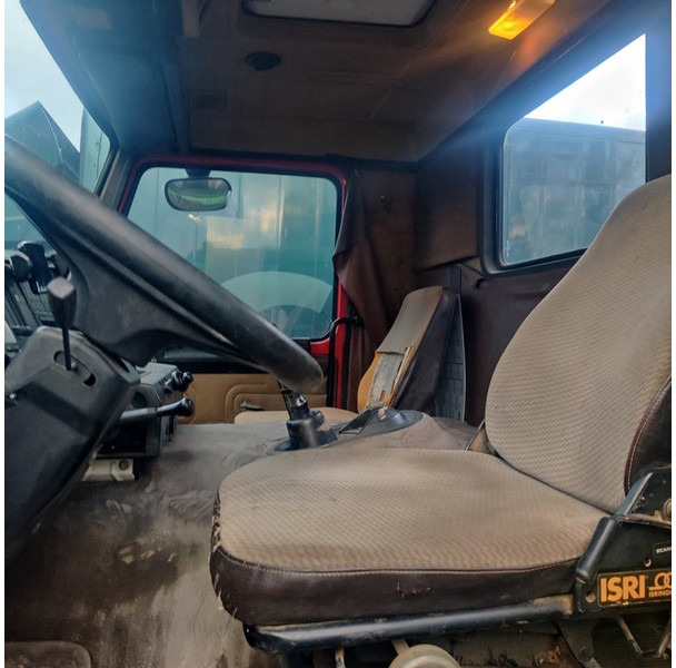 Container transporter/ Swap body truck Scania 82-H: picture 7