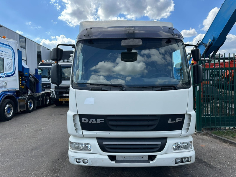 DAF LF 45.210 - 12T - OPRIJWAGEN - CAR / MACHINE CARRIER - DEPANNEUSE - AIR - EURO 5 - Autotransporter truck: picture 2 DAF LF 45.210 - 12T - OPRIJWAGEN - CAR / MACHINE CARRIER - DEPANNEUSE - AIR - EURO 5 - Autotransporter truck: picture 2