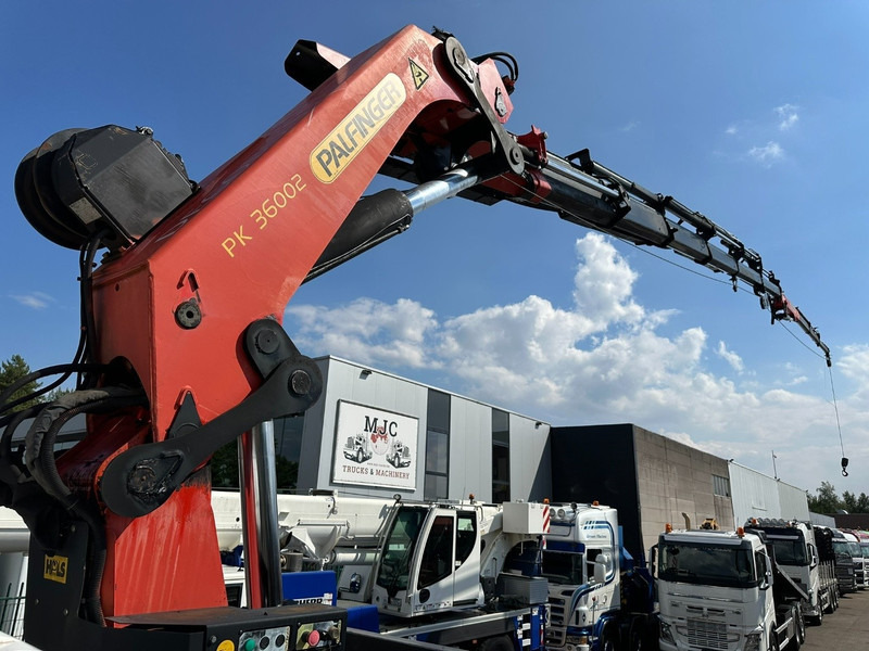 Crane truck MAN TGA 33.350 6x6 + (27.5m) CRANE PALFINGER PK36002 E 6x + JIB + WINCH - *184.000km* - MANUAL - EURO 3: picture 9