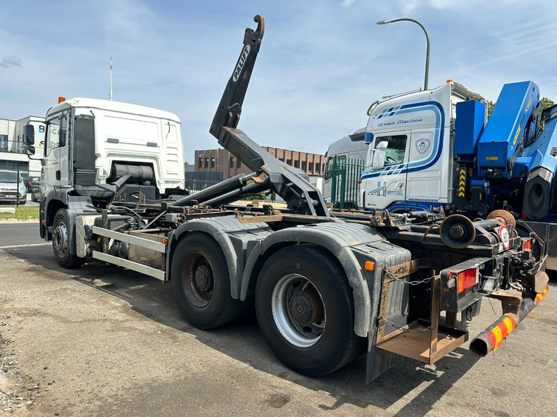 MAN TGA 33.360 6x4 HOOKLIFT - MANUAL ZF - BIG AXLES HUB REDUCTION / STEEL SPRING - BE TRUCK - Hook lift truck: picture 5 MAN TGA 33.360 6x4 HOOKLIFT - MANUAL ZF - BIG AXLES HUB REDUCTION / STEEL SPRING - BE TRUCK - Hook lift truck: picture 5