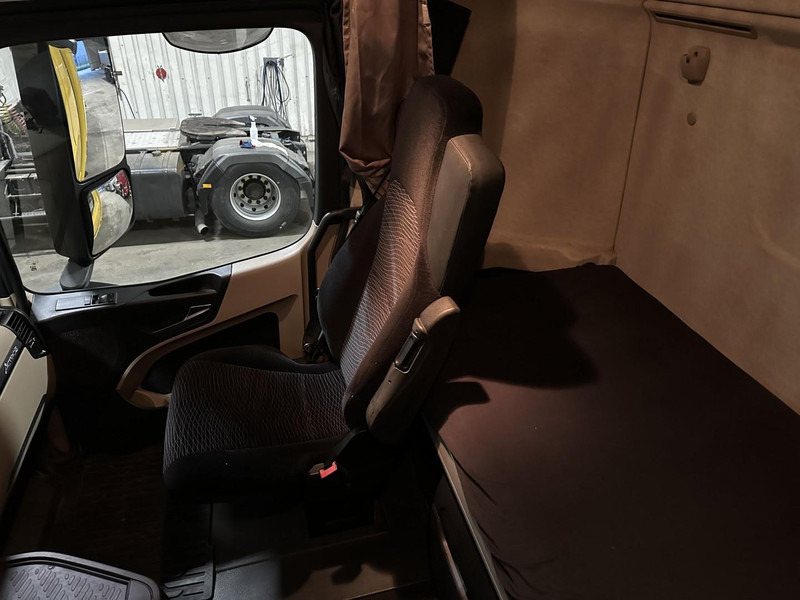 Autotransporter truck Mercedes-Benz ACTROS 2745 6x2 OPRIJWAGEN / AUTOTRANSPORTER / MACHINE CARRIER - WINCH - 6m10 - EURO 5 - LIFT AXLE - HYDR RAMPS - NL TRUCK: picture 15