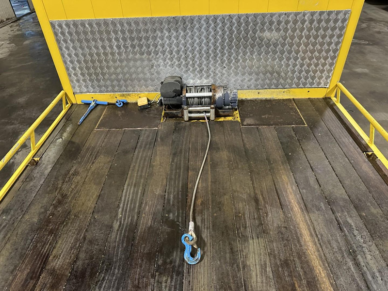 Autotransporter truck Mercedes-Benz ACTROS 2745 6x2 OPRIJWAGEN / AUTOTRANSPORTER / MACHINE CARRIER - WINCH - 6m10 - EURO 5 - LIFT AXLE - HYDR RAMPS - NL TRUCK: picture 11