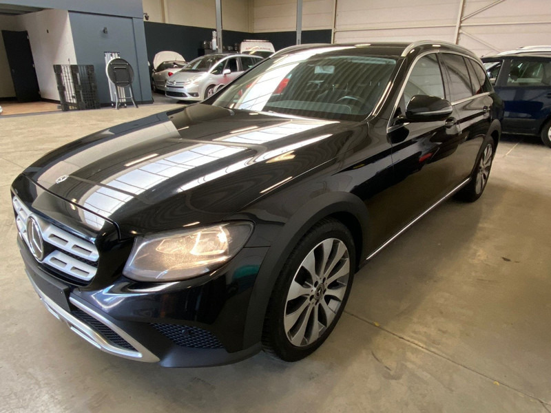 Mercedes-Benz E220d ALL-TERRAIN - 4 MATIC 4x4 - automatic - alcantara - 20 - Car: picture 1 Mercedes-Benz E220d ALL-TERRAIN - 4 MATIC 4x4 - automatic - alcantara - 20 - Car: picture 1