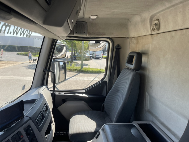 Refrigerator truck Volvo FL 240 14T - 4x2 - FRIGO THERMOKING SPECTRUM T-1000R - DIESEL + ELECTRIC - E5 - TAILLIFT - BE TRUCK - 430.000km: picture 10