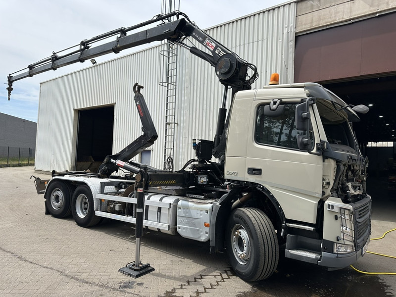 Volvo FM 370 6x2 HOOKLIFT 21T + CRANE HIAB 144 E-4 HIDUO - ENGINE / GEARBOX OK - CHASSIS OK - RUNNING + DRIVING - BE TRUCK - Hook lift truck, Crane truck: picture 2 Volvo FM 370 6x2 HOOKLIFT 21T + CRANE HIAB 144 E-4 HIDUO - ENGINE / GEARBOX OK - CHASSIS OK - RUNNING + DRIVING - BE TRUCK - Hook lift truck, Crane truck: picture 2