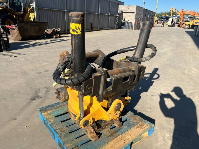 Engcon EC30 - S70 - Attachment for Construction machinery: picture 5 Engcon EC30 - S70 - Attachment for Construction machinery: picture 5