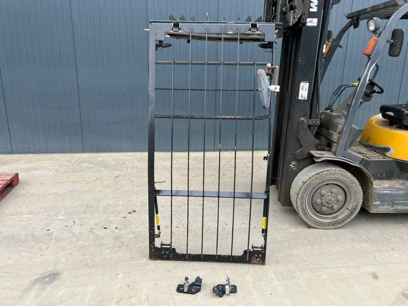 Cat 312D / 315D / 319D / 320D / 324D / 329D / 330D / 3 - Cab and interior for Construction machinery: picture 2 Cat 312D / 315D / 319D / 320D / 324D / 329D / 330D / 3 - Cab and interior for Construction machinery: picture 2