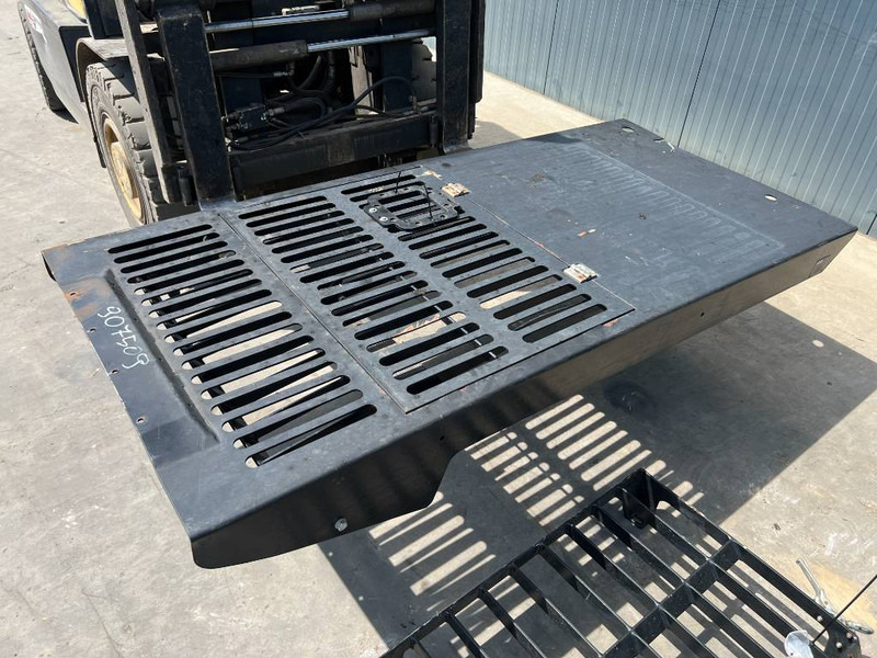 Cat 313E / 320F / 323E / 325F / 329E / 330F / 336E / - Cab and interior for Construction machinery: picture 1 Cat 313E / 320F / 323E / 325F / 329E / 330F / 336E / - Cab and interior for Construction machinery: picture 1